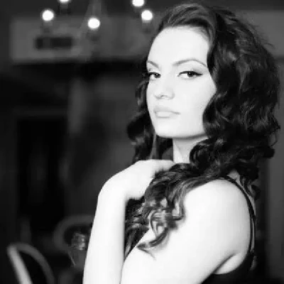 Vjollca Abdullahu, 2 Fjalë Për Klipin E Ri “Big Fat Bass“