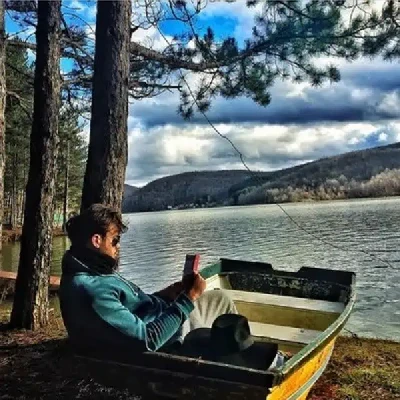 Si E Gjen Qetësinë Art Abazi?