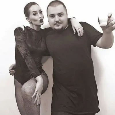 Dafina Zeqiri Në Krahët E Lumit