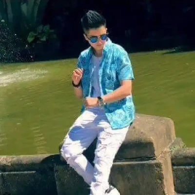 Fati Krasniqi, Simpatiku I Skenës Muzikore Që Po çmend Me Zërin E Tij