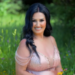 Kristina Papa - Tre Gurë Me Buzëkuq