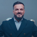 Gazmend Kelmendi - S'i Dihet, Nesër T'qet Çaj music video