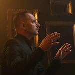 Muhamed Gaziu - Mëshira E Gjithë Botës music video